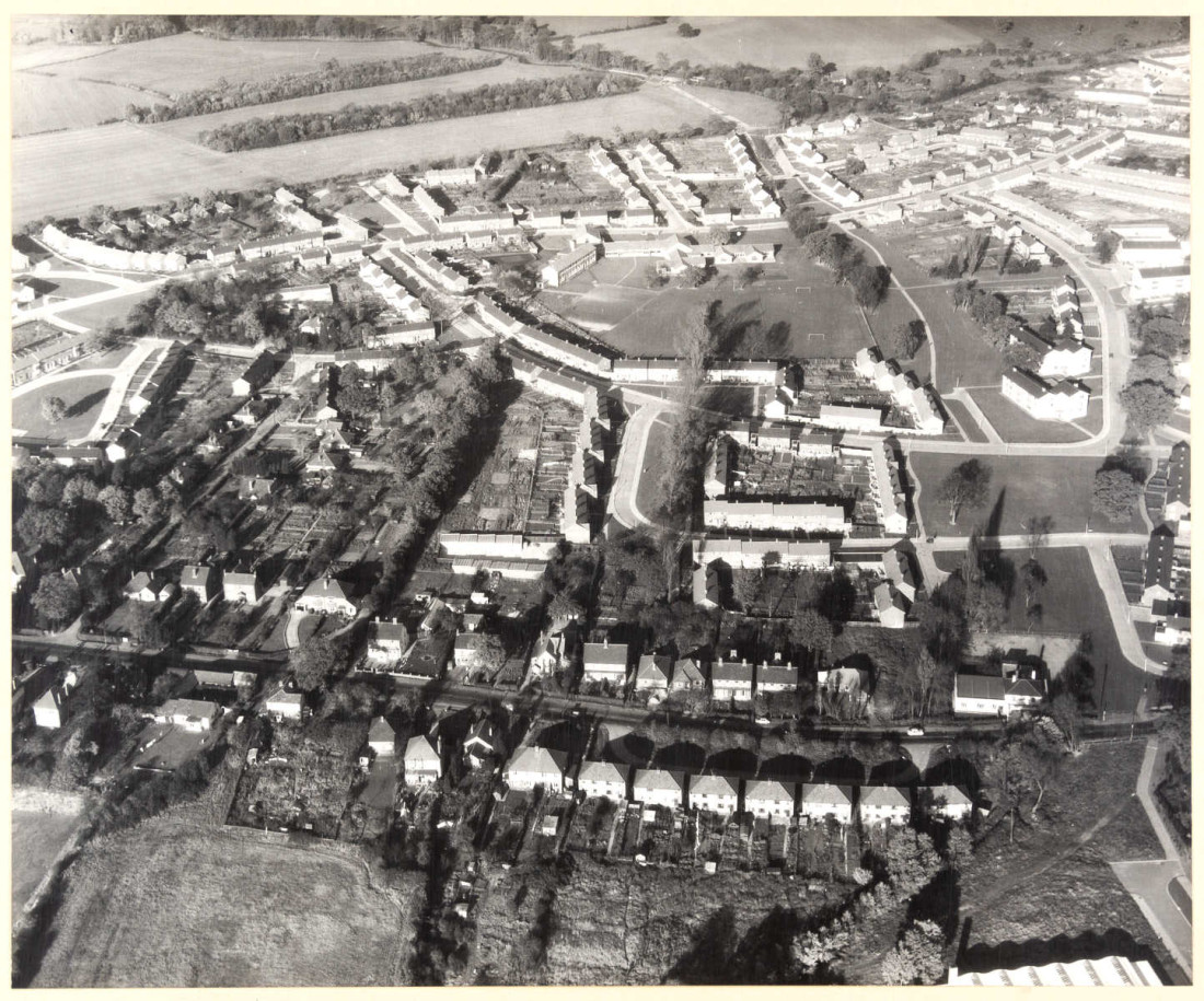 Aerial photograph of the Priestwood neighbourhood during development, Bracknell c.1950s ref. NT/B/A/3/46